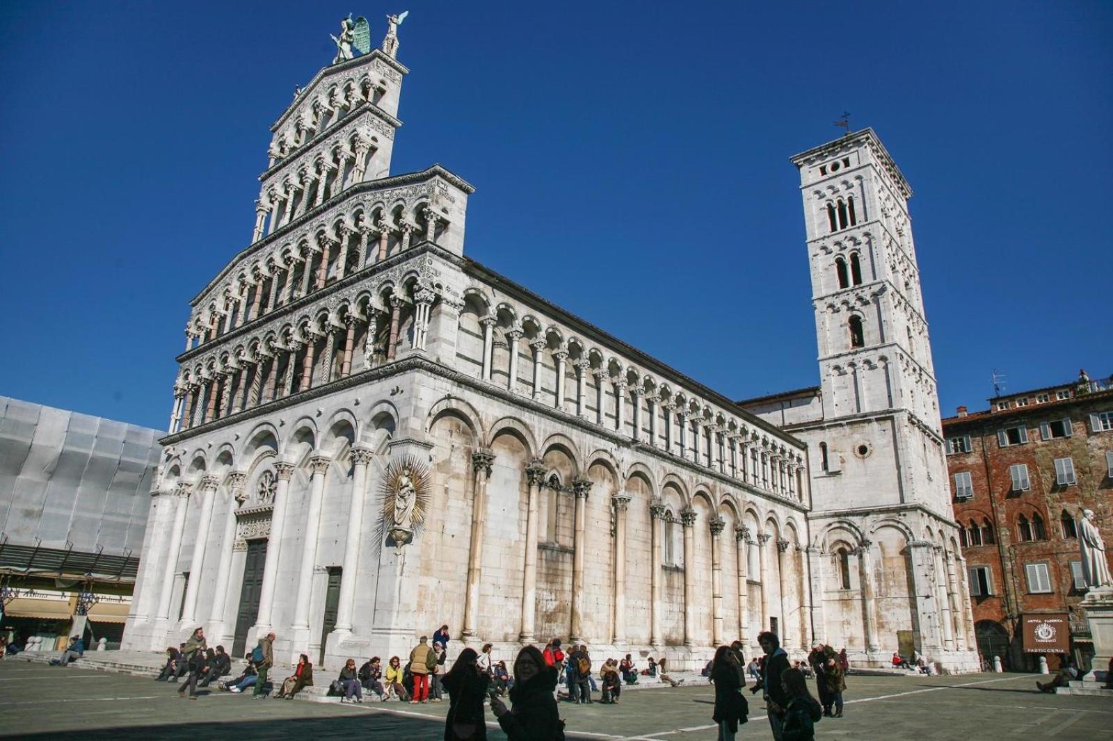Lady Miranda Lägenhet Lucca Exteriör bild